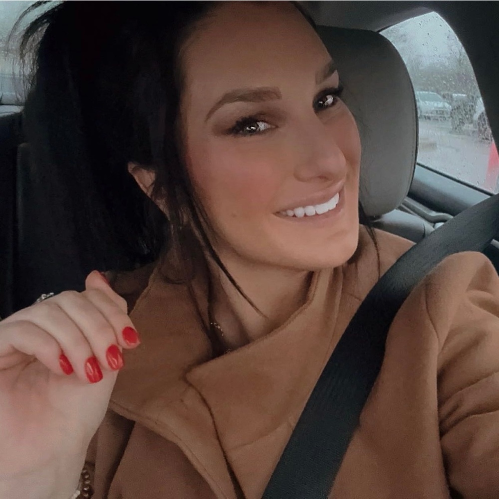 Meet your Posher, Rachel